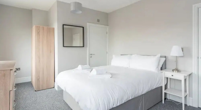Trent Road Beeston, Book Hotel Beeston West Yorkshire