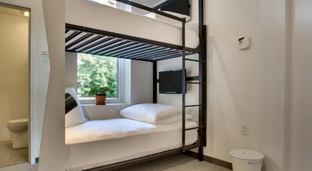 Двухместный номер Hive Hotel Hive