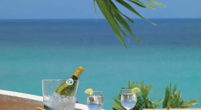 Little Arches Boutique Hotel, Book Boutique Oistins Barbados