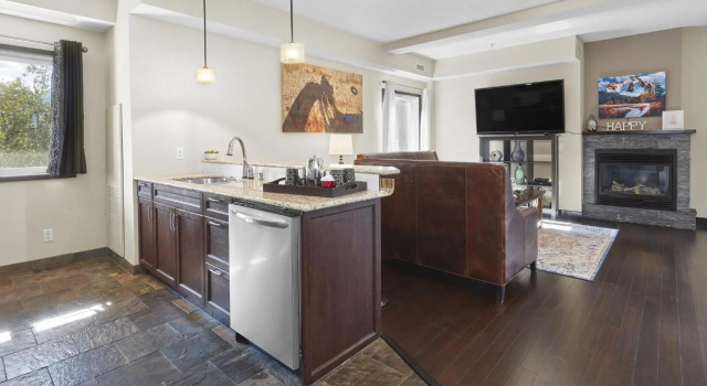 Sundance Suite - Beautiful Condo With Open Pool And Hot Tub