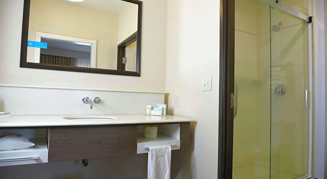 Студия Hampton Inn Kalamazoo