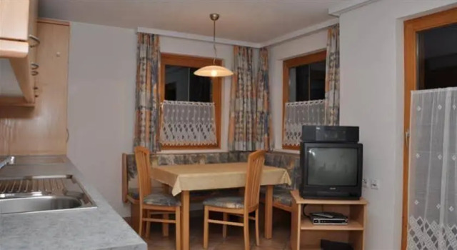 Haus Gentiana, Varaa Hotelli Samnaun Engadin