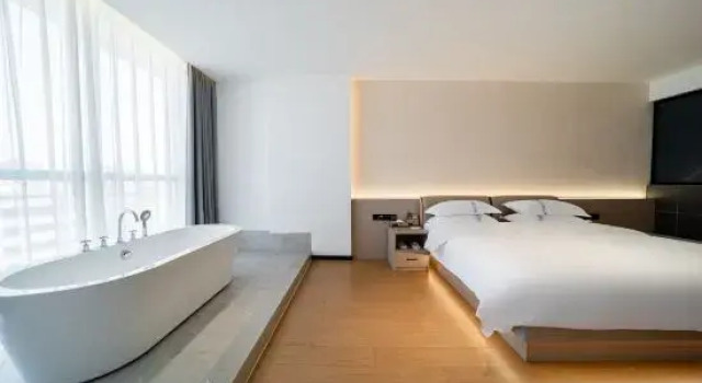 Люкс Mc Culture & Creativity Hotel