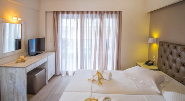 Двухместный номер Deluxe с балконом и с частичным видом на море Must Boutique Hotel & Restaurant