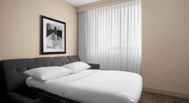 Номер Standard Pittsburgh Marriott North
