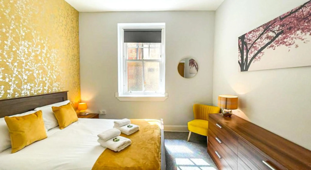 Stunning 2 Bed Apt Nr The Royal Mile & The Castle, Забронировать Отель Эдинбург Midlothian, рядом с Национальный музей Шотландии
