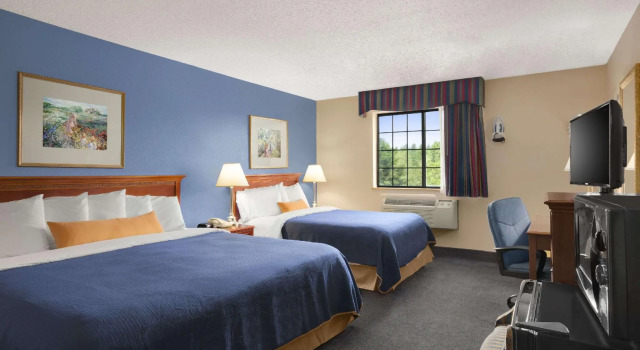 Двухместный люкс Days Inn by Wyndham Keene NH