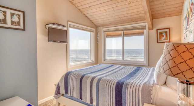 Breathtaking Ocean Views and Luxurious Comfort - Charming Beach Retreat, Prenota Hotel Neskowin 