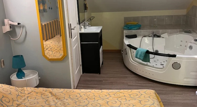 Le petit manoir, Забронировать Гостевой дом Отели Верхней Нормандия с парковкой, Парковка