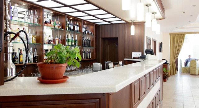 Knyazhyi Dvir, Book Hotel Brovary Kyiv Region