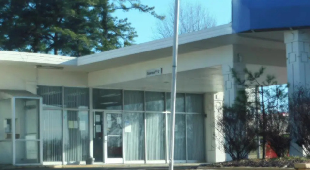 Days Inn, Забронировать Отель Гринсборо Северная Каролина, рядом с Поле для гольфа Gillespie