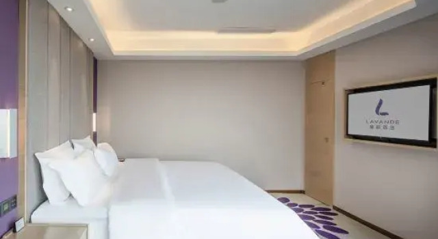 Люкс Deluxe Lavande Hotel (Chengdu Panda Base store)