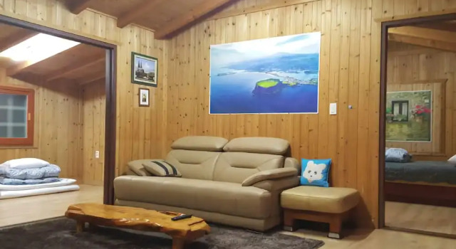 Jeju Windbell Sound Pension