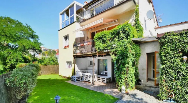Апартаменты Large Holiday Apartment With Sauna