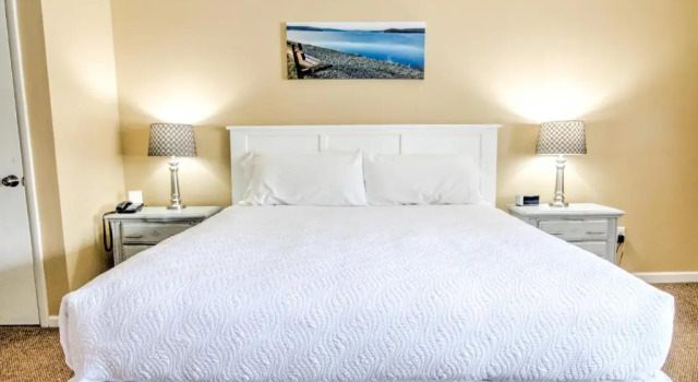 Номер Standard East Shore Lodging