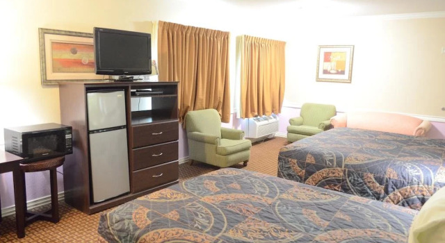 Budget Host Inn & Suites