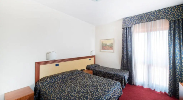 Номер Superior Hotel Italia & Lombardi