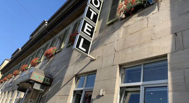 Hotel Drei Linden, Rezervovat Hotel Hotely v Bavorsko s parkováním, Parkování