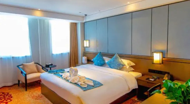 Executive Suite Dingyi Hotel