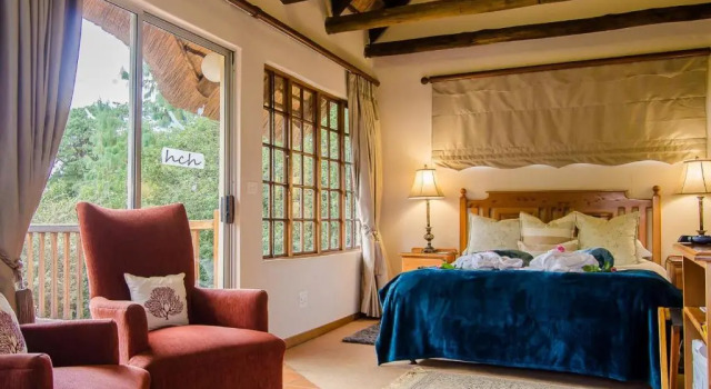 Бунгало Hawklee Country House