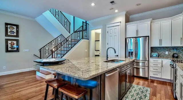 Коттедж Ocean Escape 4 Bedroom Holiday Home by Five Star Properties
