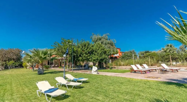 Вилла Maria’s Mansion 3m from the SEA