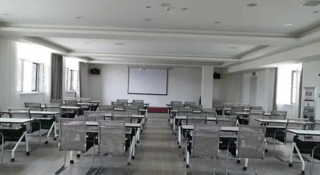 Hanting Hotel (Changchun Jilin Road), Rezervovat Hotel Čchang-čchun 