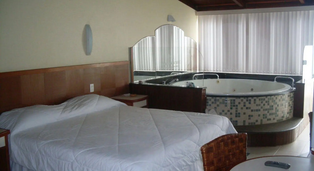 Hotel Porto do Sol, Забронировать Отель Гуарапари Эспириту-Санту, рядом с Culture House