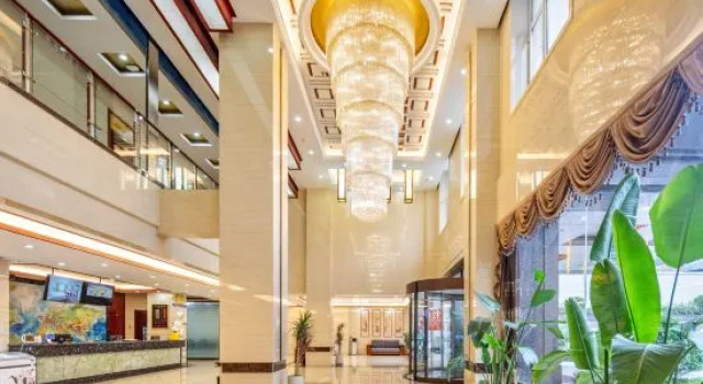 Dong Cheng Guojidajiudian, Varaa Hotelli Edulliset hotellit kohteessa Shandong