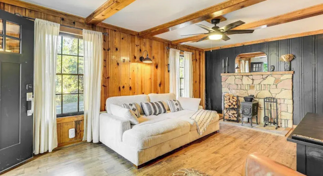 Hike, Ski & Fish: Charming Cabin in Twain Harte!, Забронировать Дом для отпуска Твейн-Гарт штат Калифорния