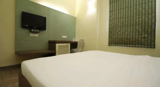 Status Club Business Hotel