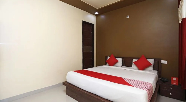 OYO 18346 Glorify Stay2, Забронировать Отель Матхура 