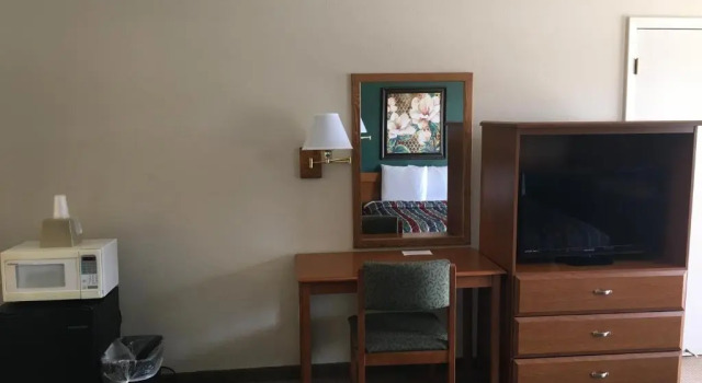 Четырёхместный номер Standard The Monticello Inn
