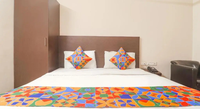 Номер Deluxe Fabhotel Akshara Innotel