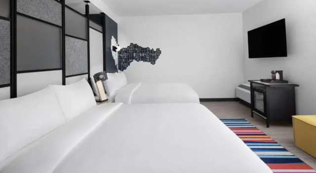 Четырёхместный номер Standard Aloft by Marriott Tampa Midtown
