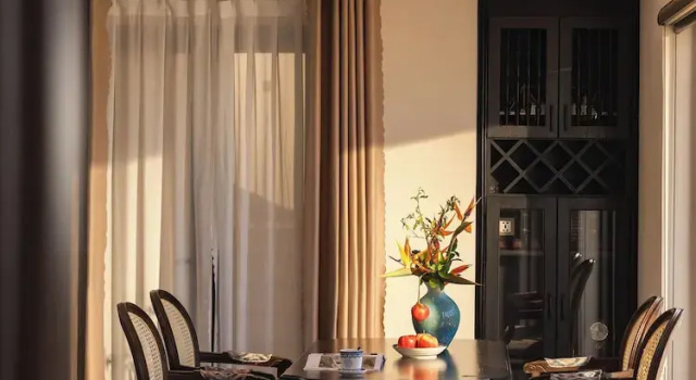 Номер Presidential Brics Boutique Dalat