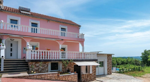 Beautiful Home in Brtonigla With 3 Bedrooms, Wifi and Outdoor Swimming Pool