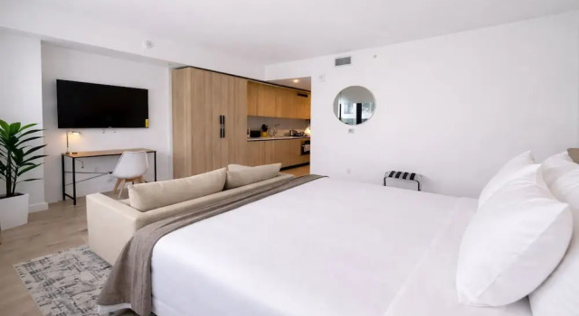 Студия District 225 Condo by Ionica
