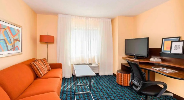 Номер Deluxe Fairfield Inn & Suites Holland