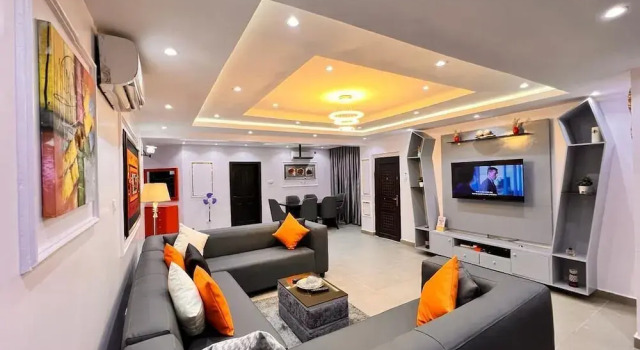 Апартаменты Luxury Service Apartment Hub