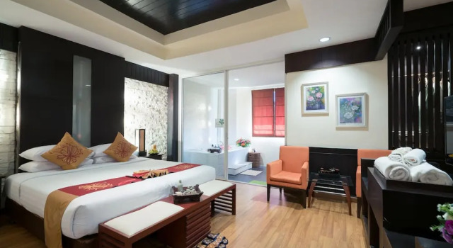 Люкс Luxury Palette Bangkok Natural Resort and Spa