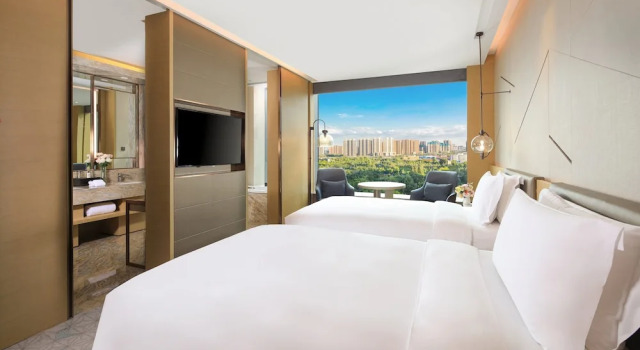 Четырёхместный клубный номер Classic InterContinental Taiyuan by IHG