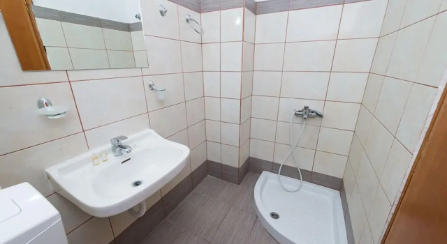 Одноместный номер Standard с балконом Galaxy Hotel