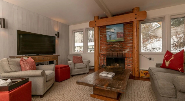 Prospector 174 4 Bedroom Condo, Buchen Sie Ferienwohnung Ketchum Sun Valley, in der Nähe von Flying Squirrel