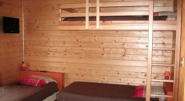 Chambres d'Hôtes la Pierre d'Oran, Prenota Hotel Hotel a Alvernia con parcheggio, Parcheggio