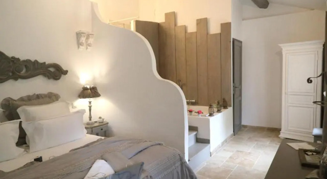 Maison d'hotes "Les Ecuries du Mas", Забронировать Гостевой дом Ламанон Альпий