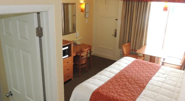 Номер Standard Fleur de Lis Beach Motel