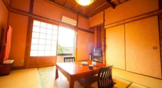 Ryokan Kiraku, Buchen Sie Hotel Beppu Oita