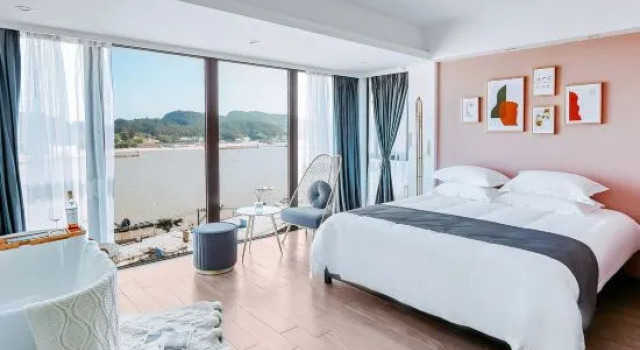 Люкс с 6 комнатами с видом на море Xingyunli Homestay (Wenzhou Dongtou Colorful Fish Village)