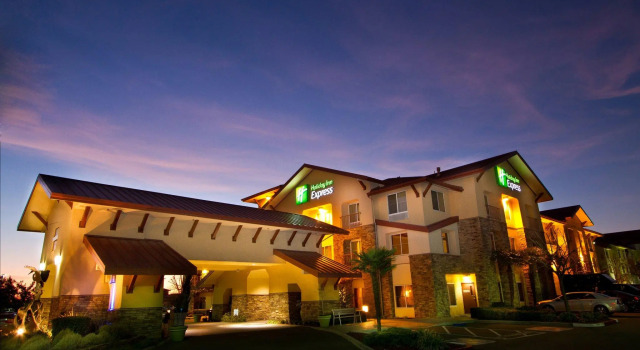 Holiday Inn Express and Suites Turlock by IHG, Брондау Қонақ үй Терлок 